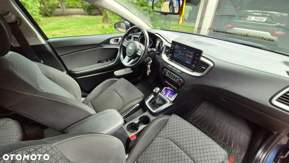 Kia Ceed 1.4 T-GDI M - 17