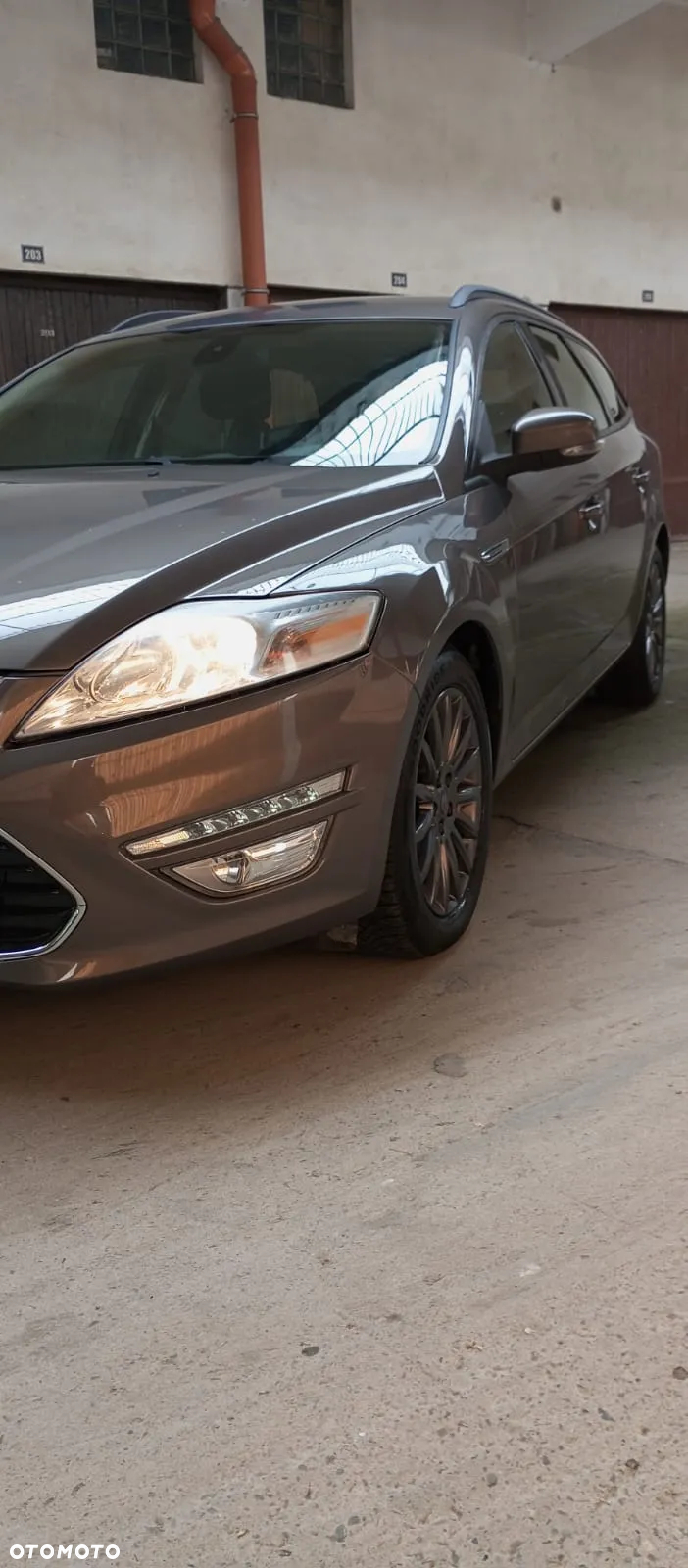 Ford Mondeo 2.0 TDCi Ambiente - 6