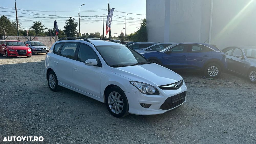 Hyundai i30 1.6 CRDI blue Classic - 9