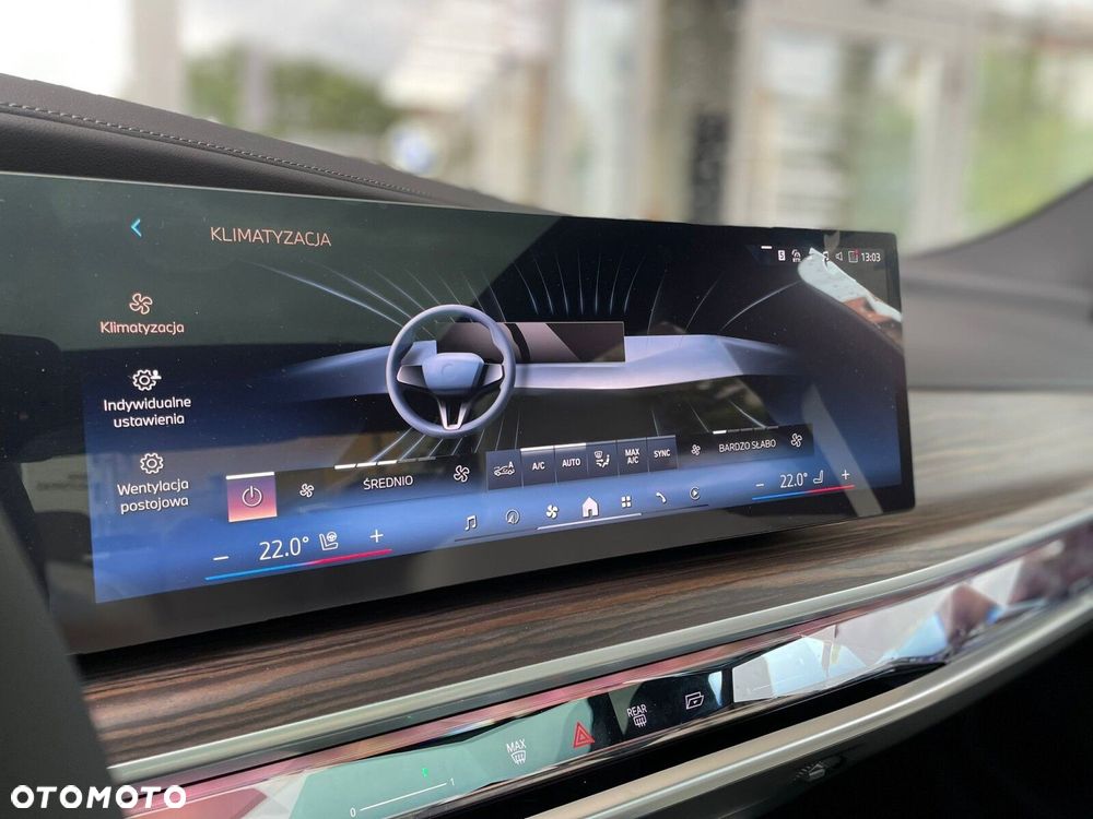 BMW Seria 7 - 27