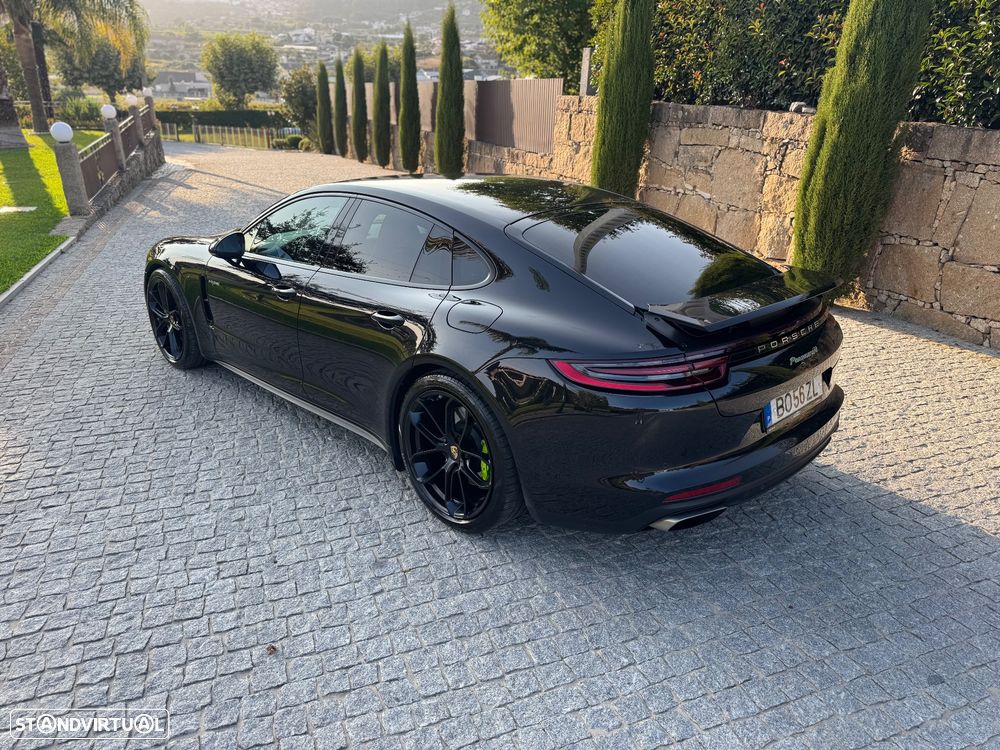 Porsche Panamera 4 E-Hybrid - 8