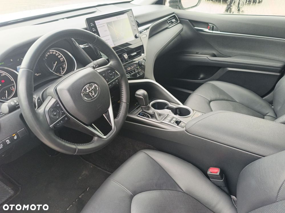 Toyota Camry 2.5 Hybrid Executive CVT - 9