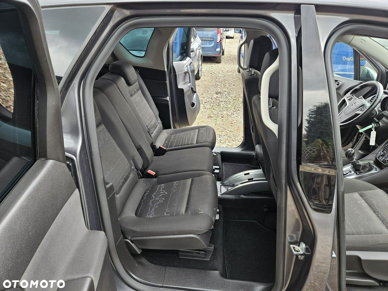 Opel Meriva - 11