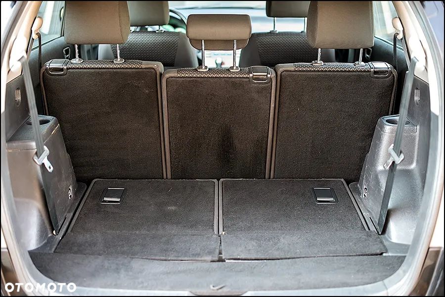 Toyota Corolla Verso - 38