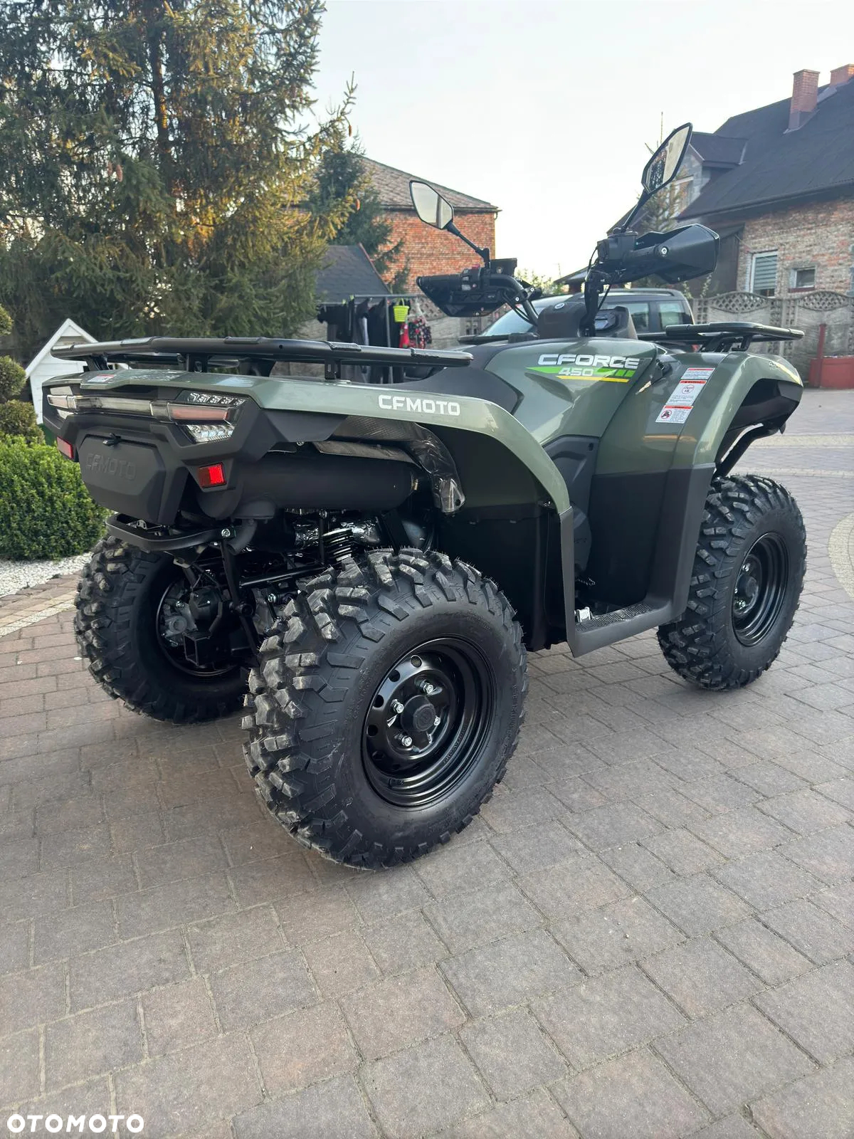 CFMoto CForce - 10