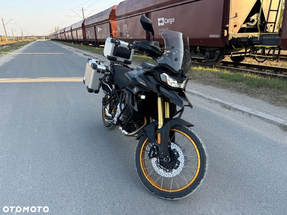 VOGE 900DSX - 6