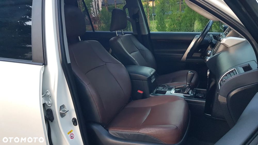 Toyota Land Cruiser 2.8 D-4D Automatik Executive - 21
