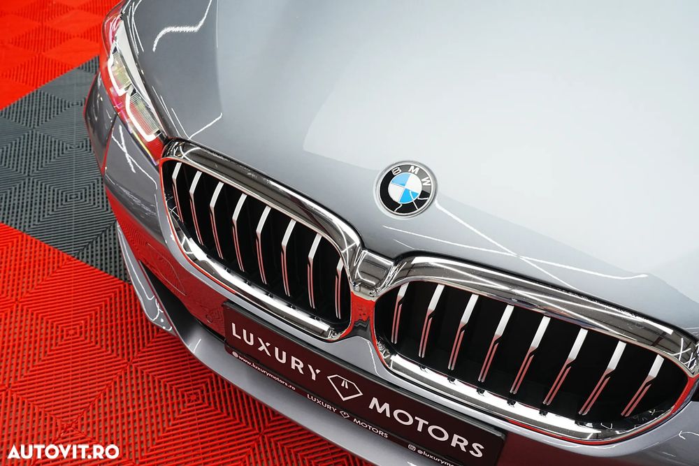 BMW Seria 5 518d AT MHEV - 32