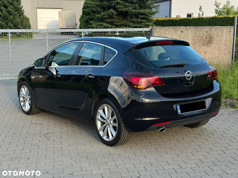 Opel Astra 1.4 T Enjoy S&S - 3