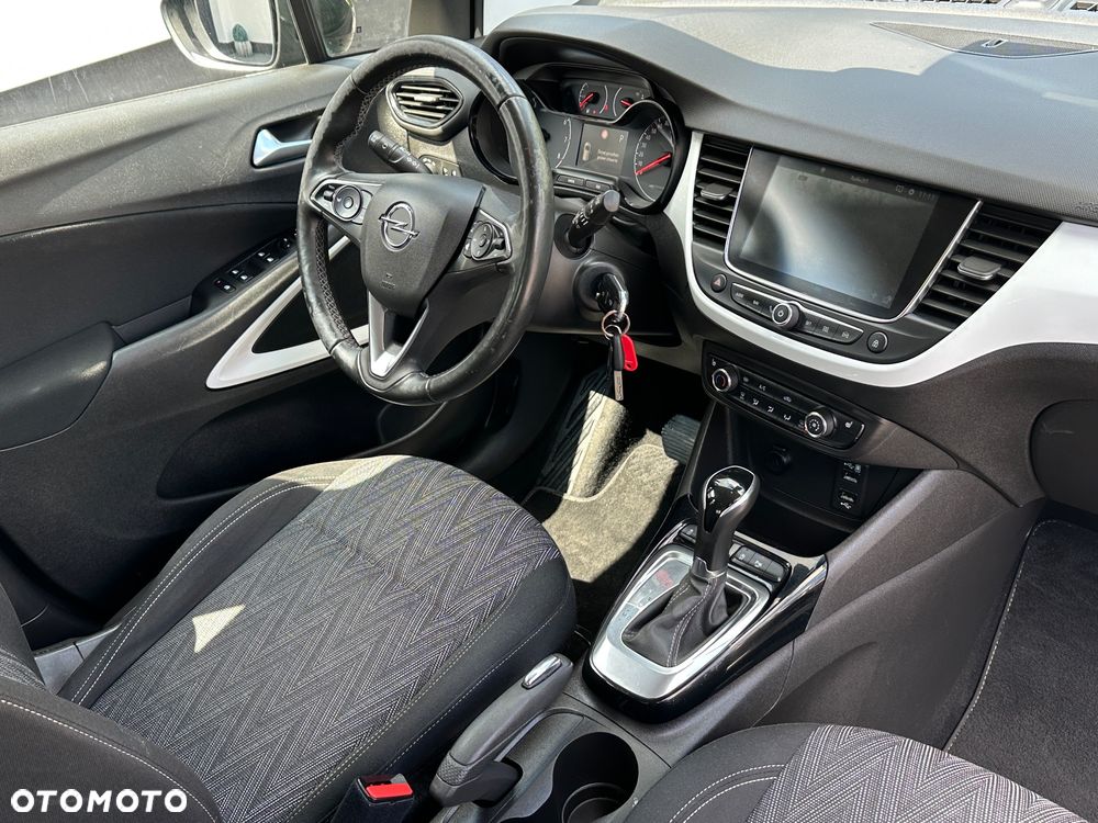Opel Crossland X - 18