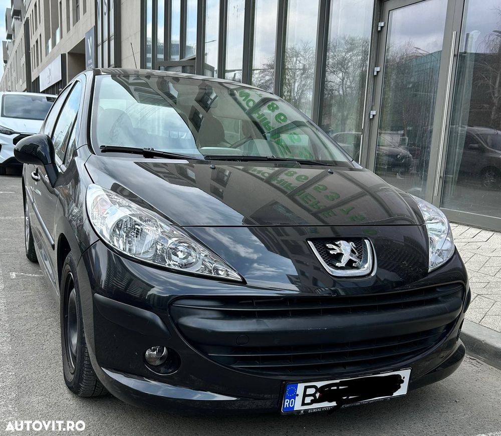 Peugeot 207 - 1