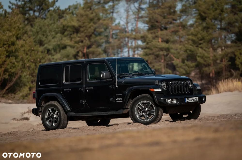 Jeep Wrangler Unlimited GME 2.0 Turbo Sahara - 17