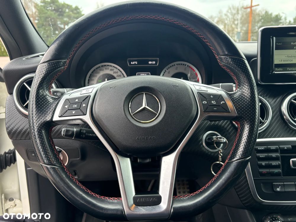 Mercedes-Benz Klasa A 180 7G-DCT AMG Line - 22