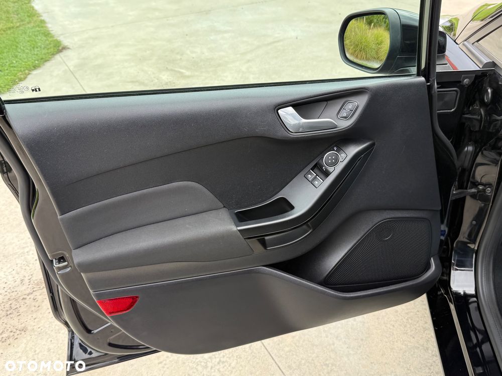 Ford Fiesta 1.1 S&S COOL&CONNECT - 12
