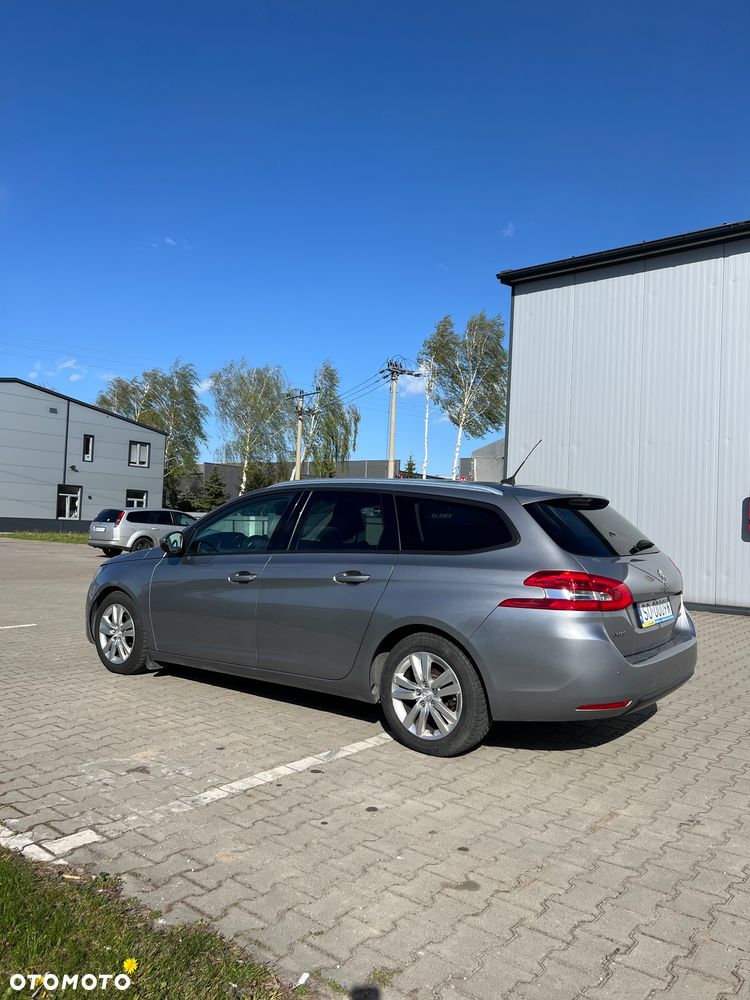 Peugeot 308 1.6 BlueHDi Allure S&S - 4