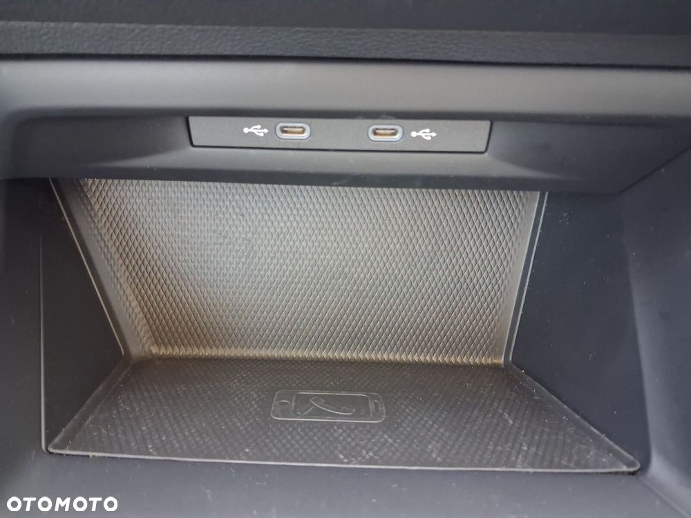 Volkswagen Golf 1.5 TSI EVO Life - 25