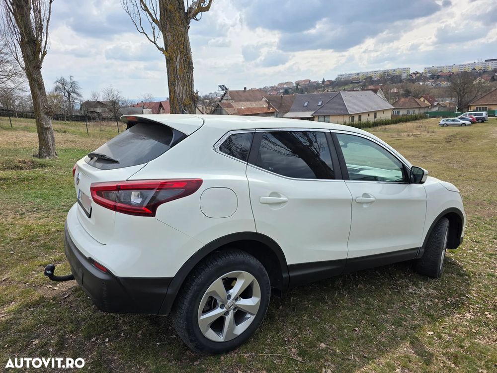 Nissan Qashqai 1.7D 150CP ALL MODE 4X4-I N-Connecta - 4