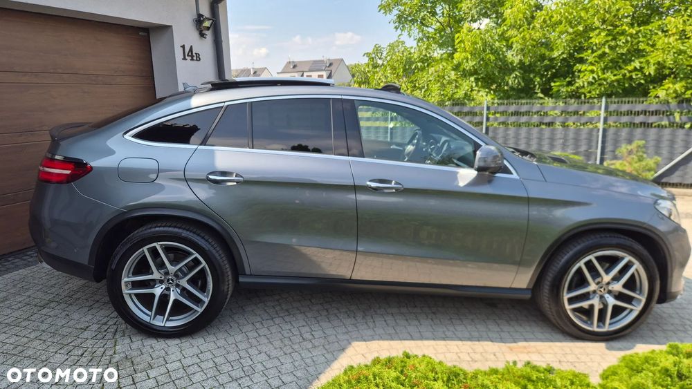 Mercedes-Benz GLE - 12