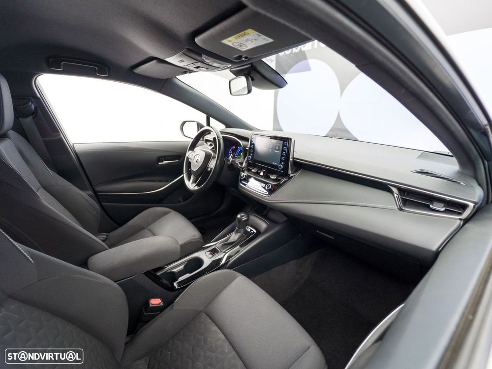 Toyota Corolla 1.8 Hybrid Comfort - 33