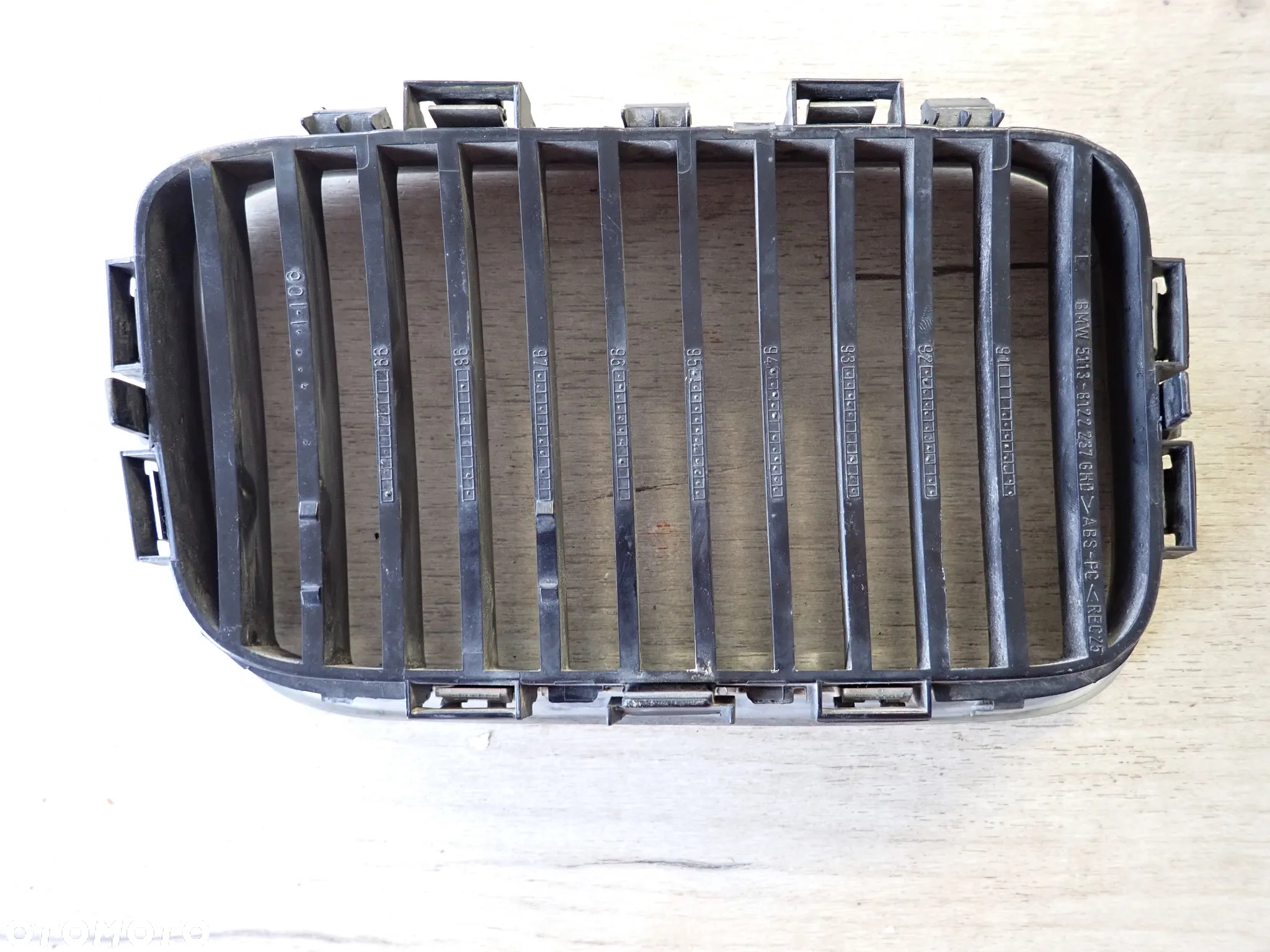 BMW 3 E36 ATRAPA GRILL NERKA LEWY PRZÓD 8122237 ORG - 5