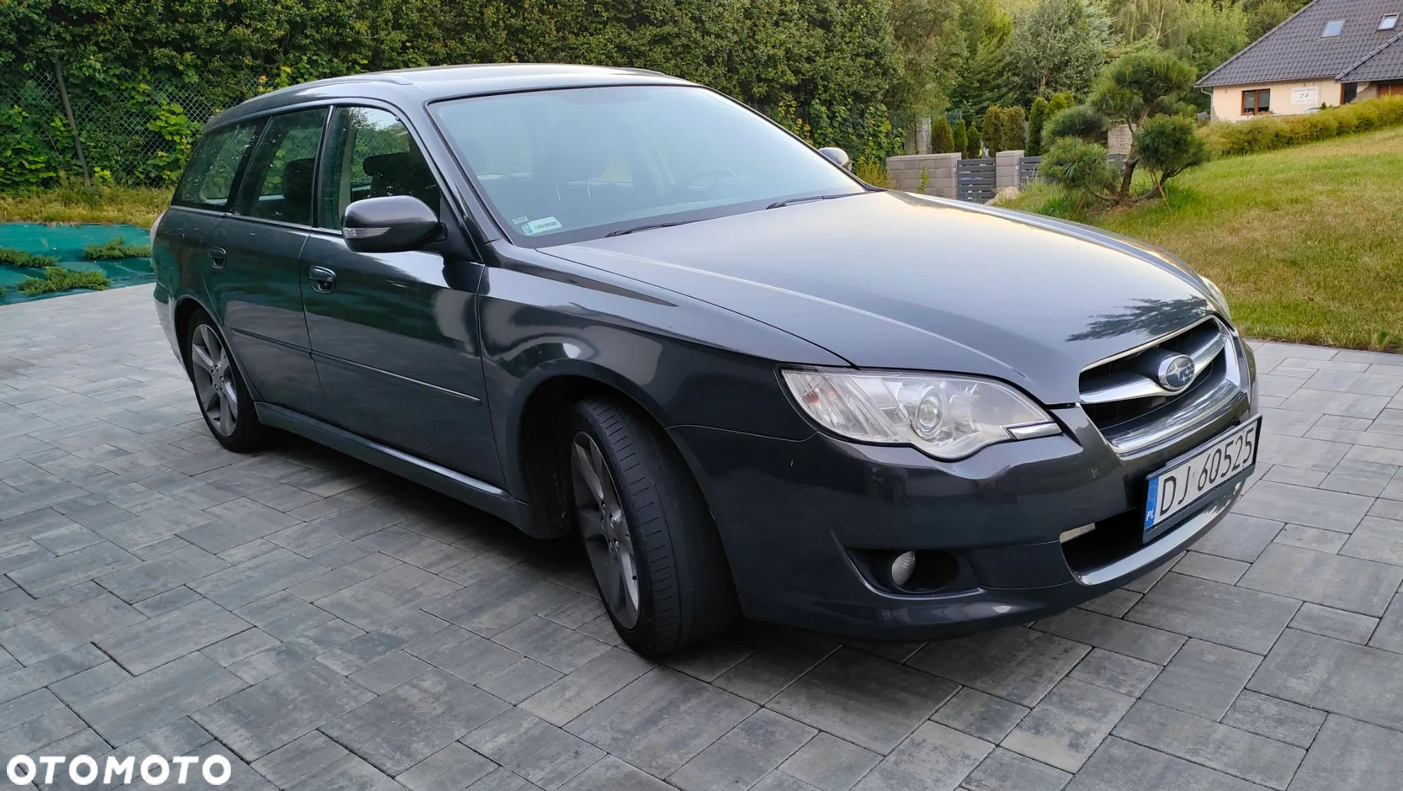 Subaru Legacy Kombi 2.0RA Celebration - 1