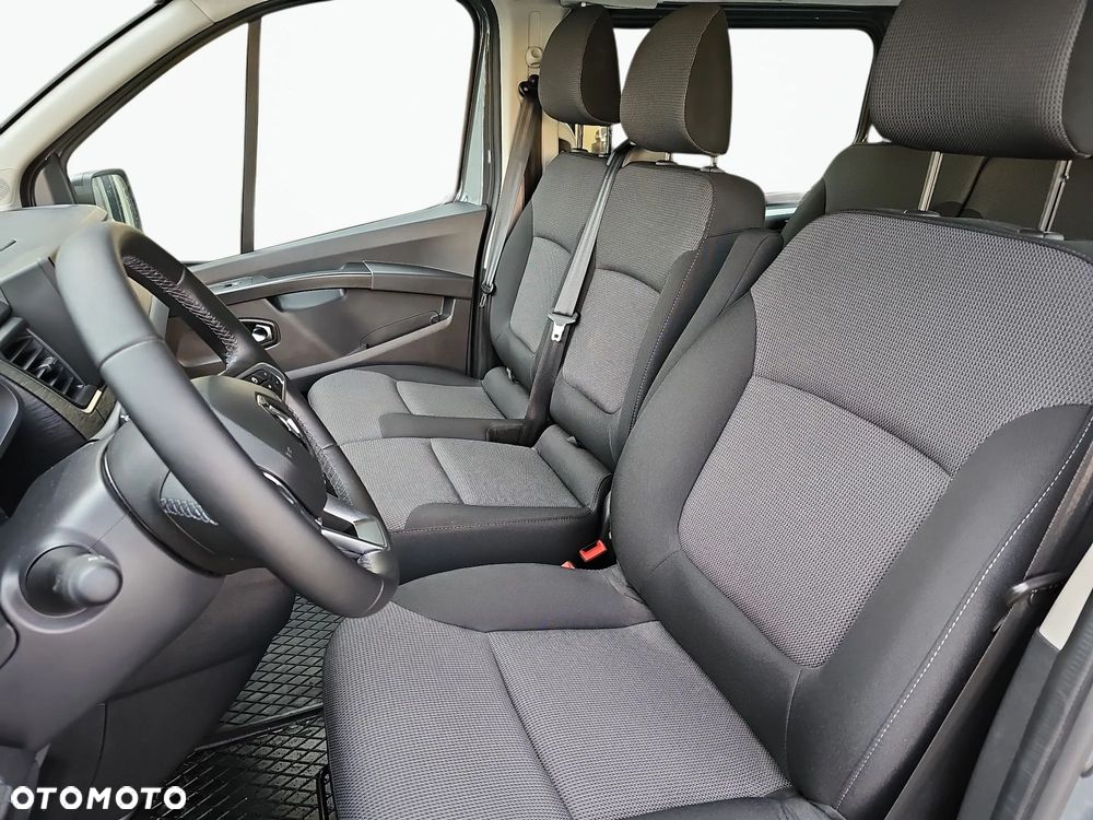 Renault Trafic - 11