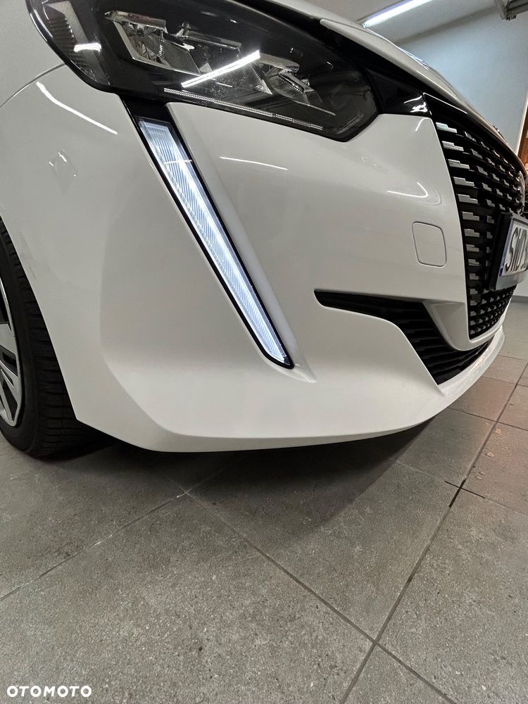 Peugeot 208 2021