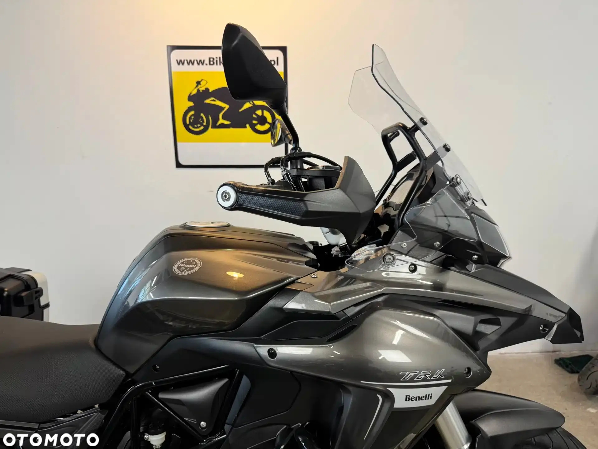 Benelli TRK 502 - 10