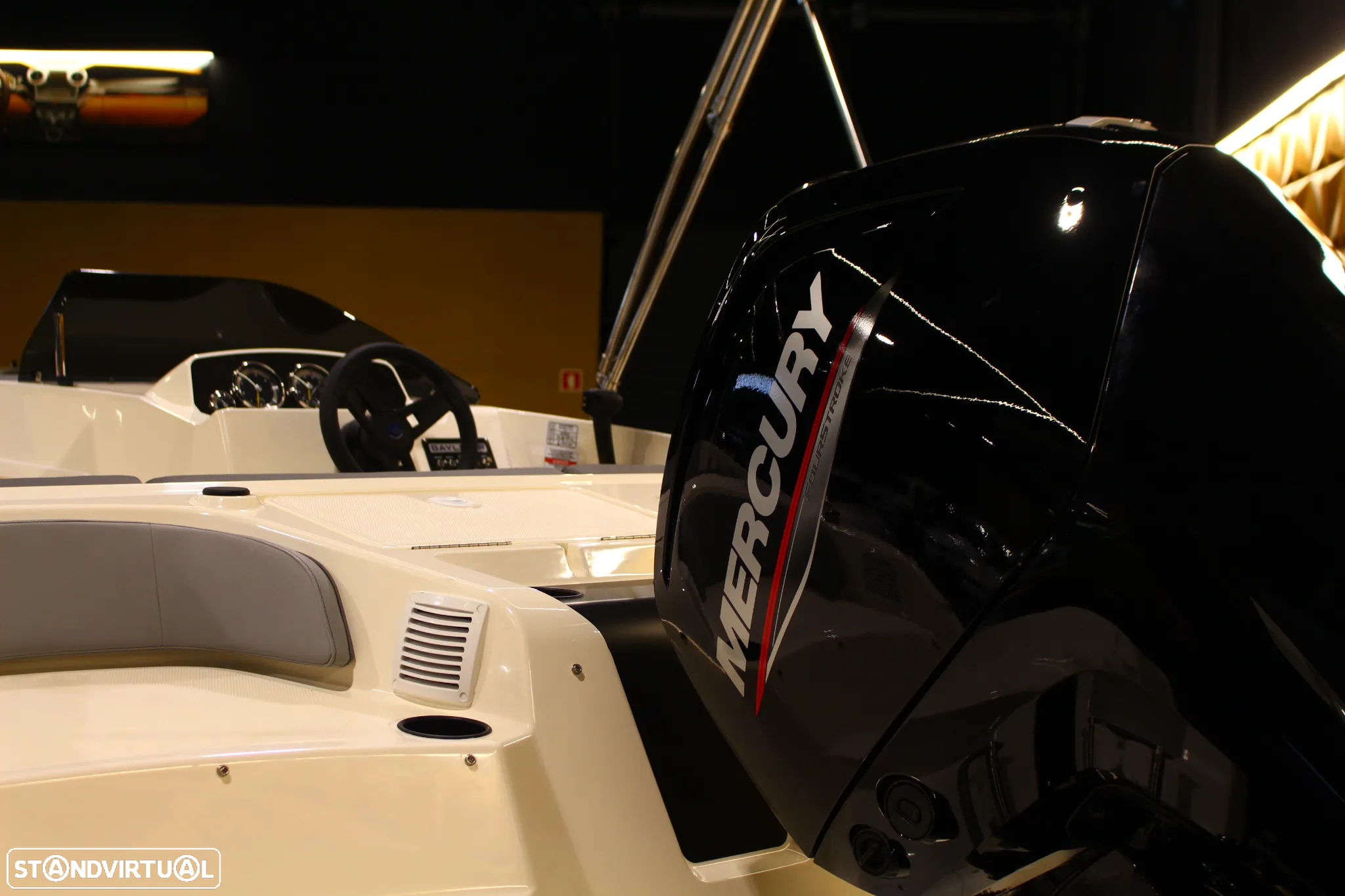 Bayliner M17 - 6