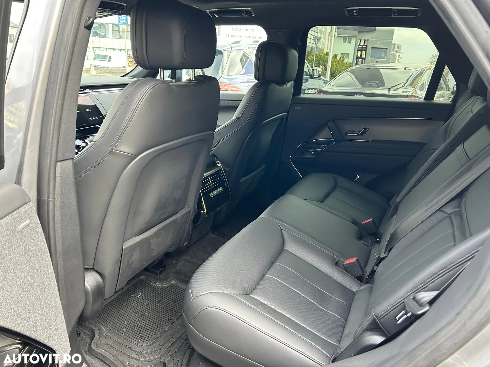 Land Rover Range Rover Sport 3.0 I6 D250 MHEV Dynamic SE - 11