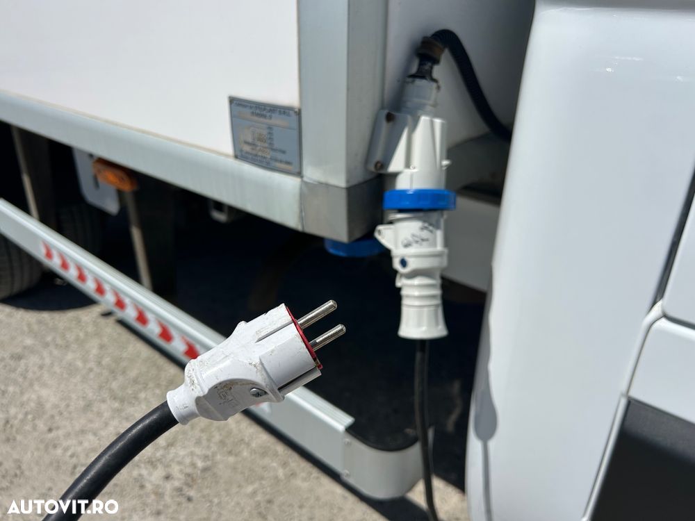 Renault Master FRIGORIFIC AXA DUBLA PRIZA STATIONARE - 4