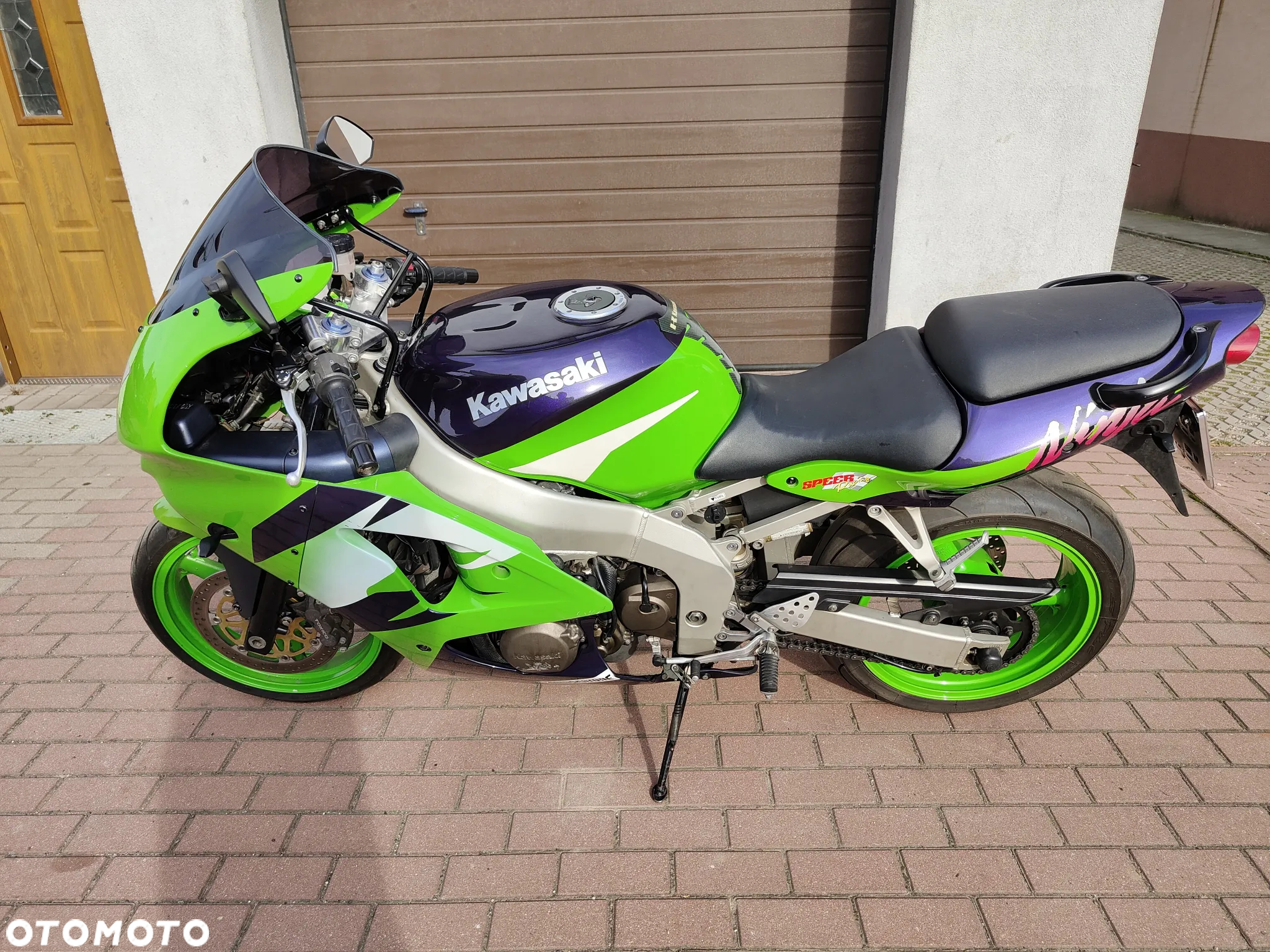 Kawasaki ZX - 3