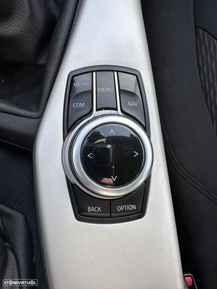 BMW 116 d Line Sport - 40