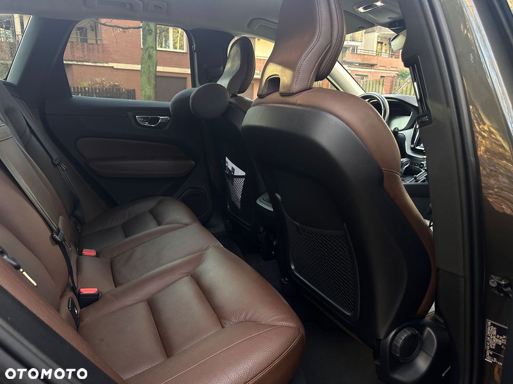 Volvo XC 60 D4 Inscription - 25