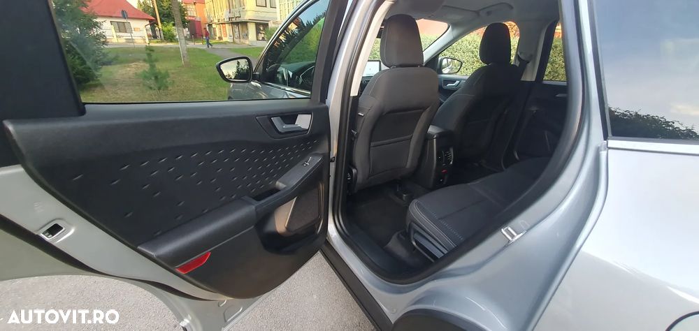 Ford Kuga 1.5 EcoBoost 2x4 Titanium - 37