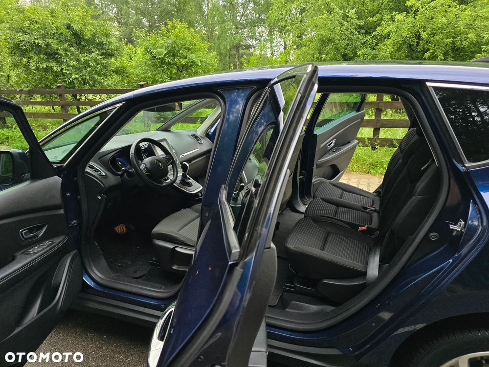 Renault Scenic - 18
