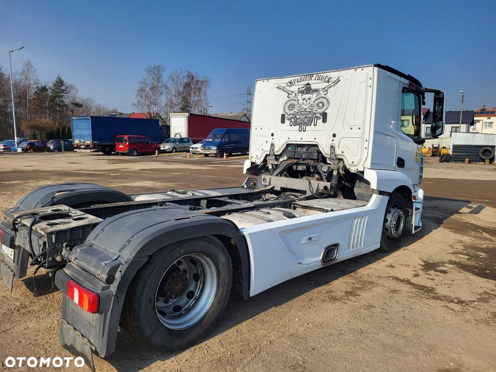 Mercedes-Benz Actros - 4