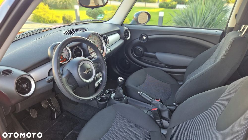 MINI ONE Standard - 13