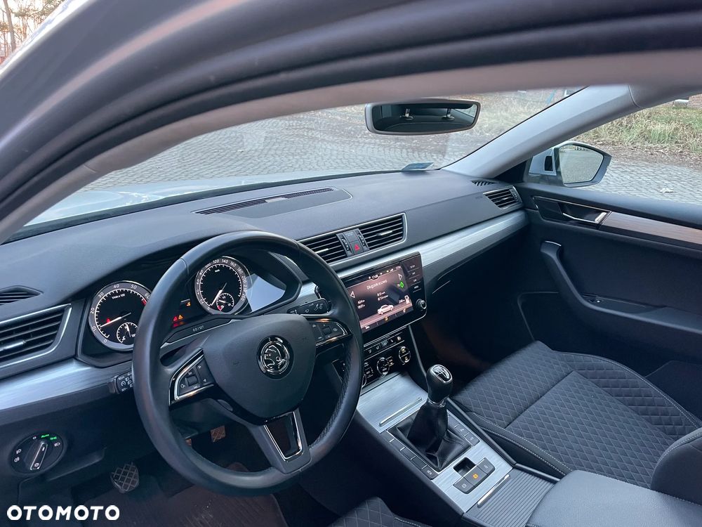 Skoda Superb 1.5 TSI ACT Style - 8