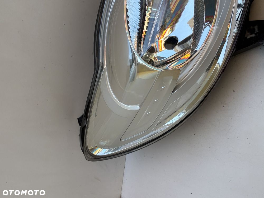 PEUGEOT 107 LAMPA PRZÓD PRZEDNIA PRAWA  EUROPA  81110-0H110 90004921 - 4
