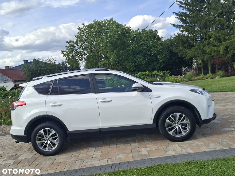 Toyota RAV4 - 8