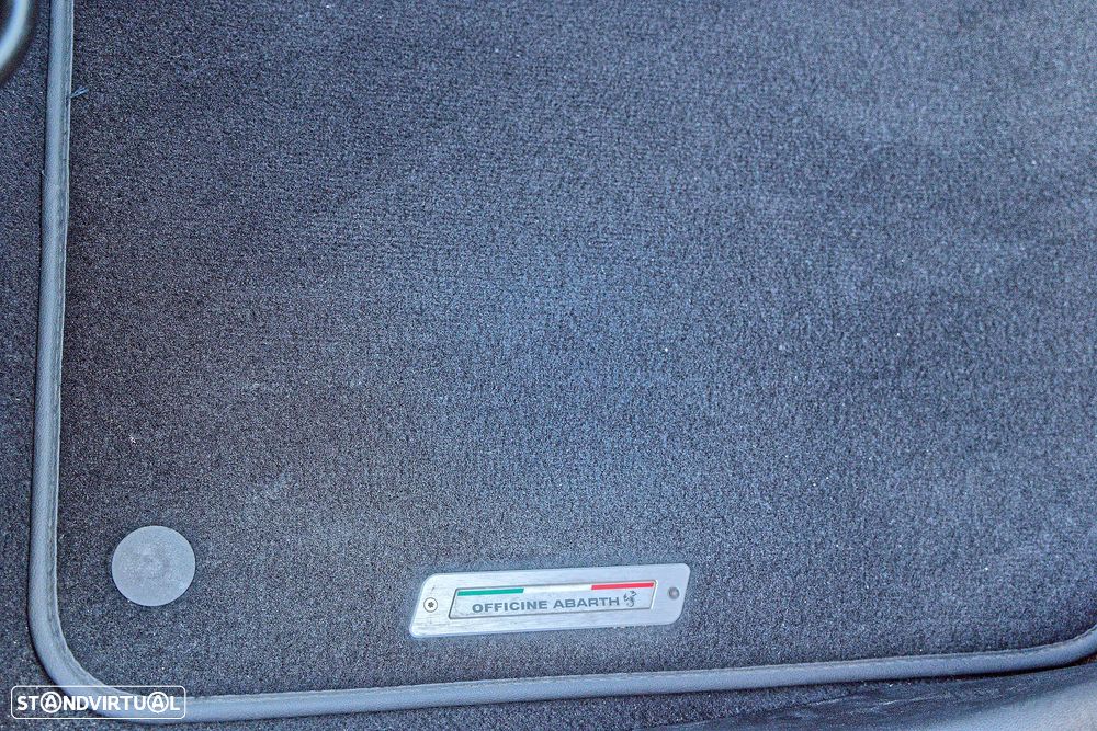 Abarth 695C 1.4 T-Jet — fotografia 22