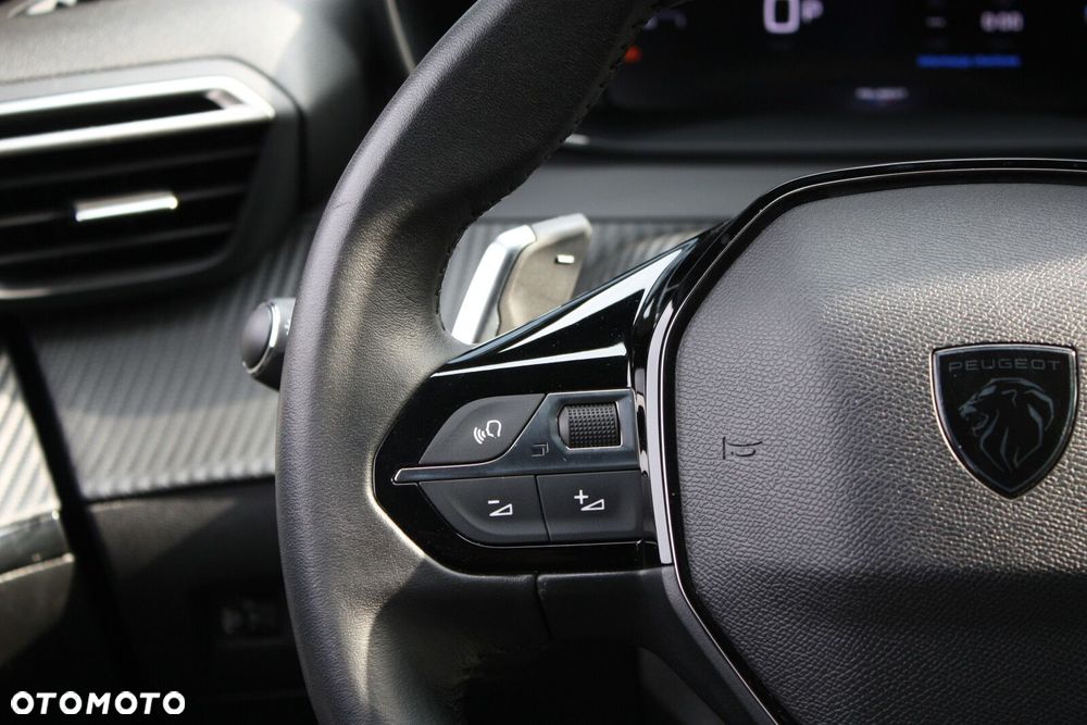 Peugeot 2008 1.2 PureTech Allure S&S EAT8 - 24