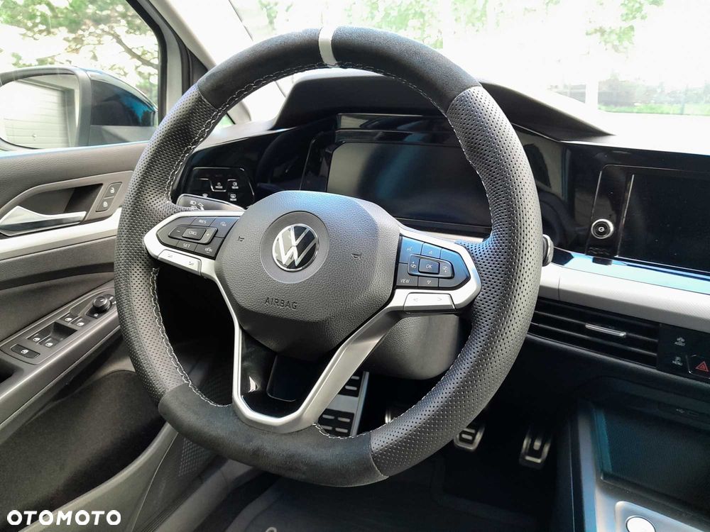 Volkswagen Golf - 15