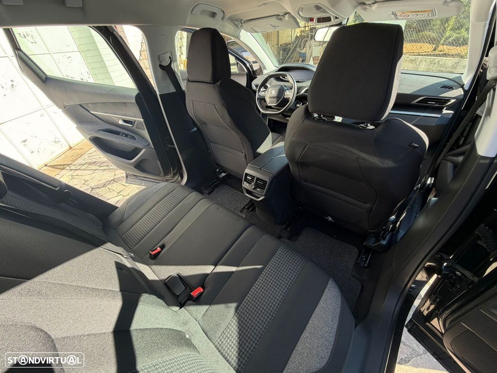 Peugeot 3008 1.2 PureTech Active Pack - 31