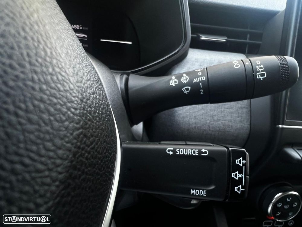Renault Clio 1.0 TCe Evolution - 37