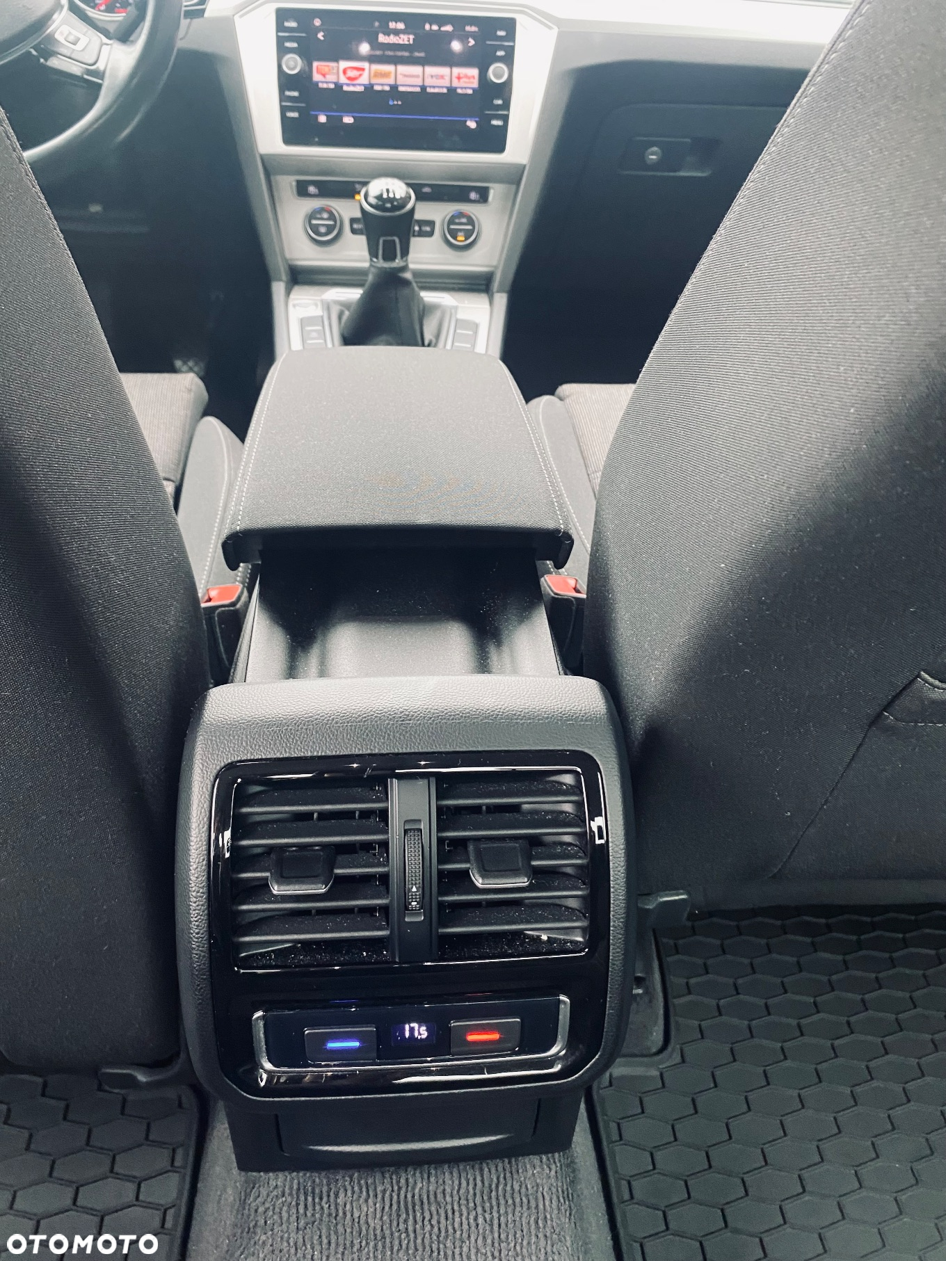 Volkswagen Passat 2.0 TDI BMT Comfortline - 18
