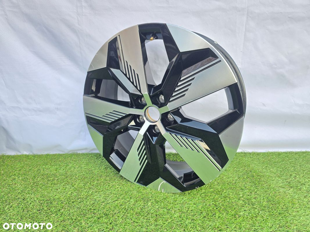 FELGA RENAULT MEGANE E-TECH 7x20 ET34 5x114,3 403001816R - 2