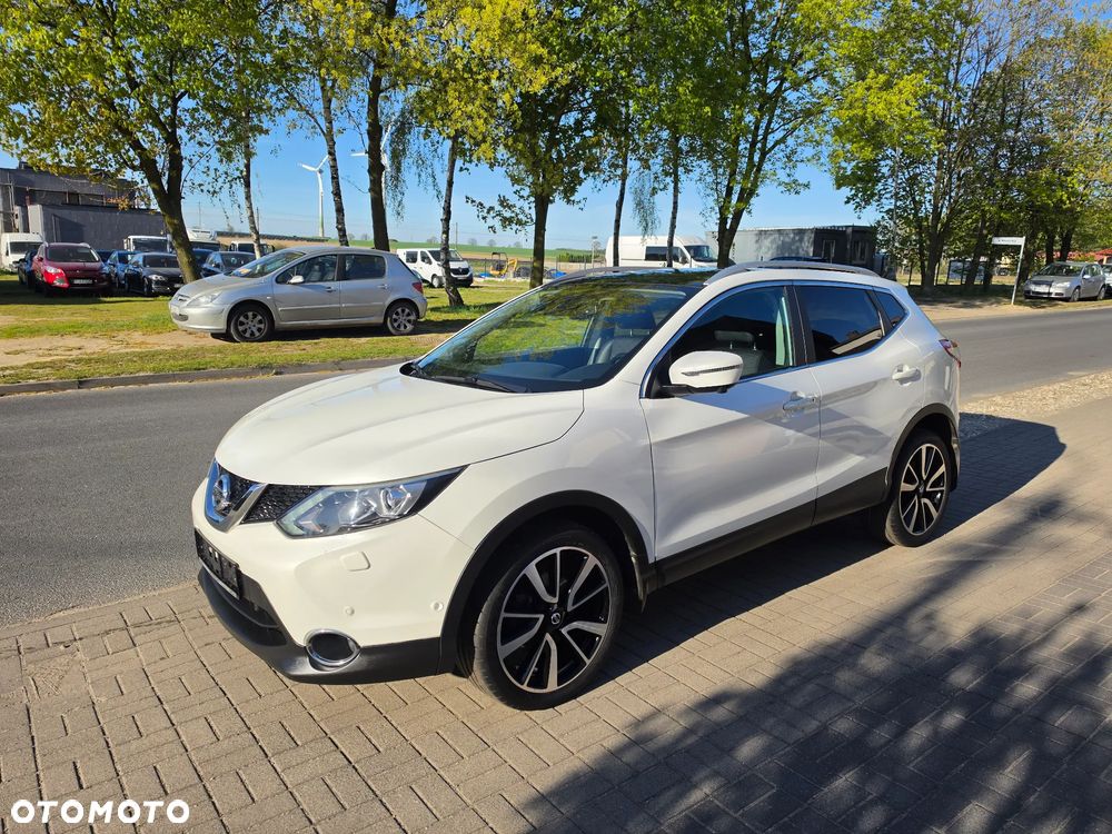 Nissan Qashqai 1.2 DIG-T Xtronic 360 - 1