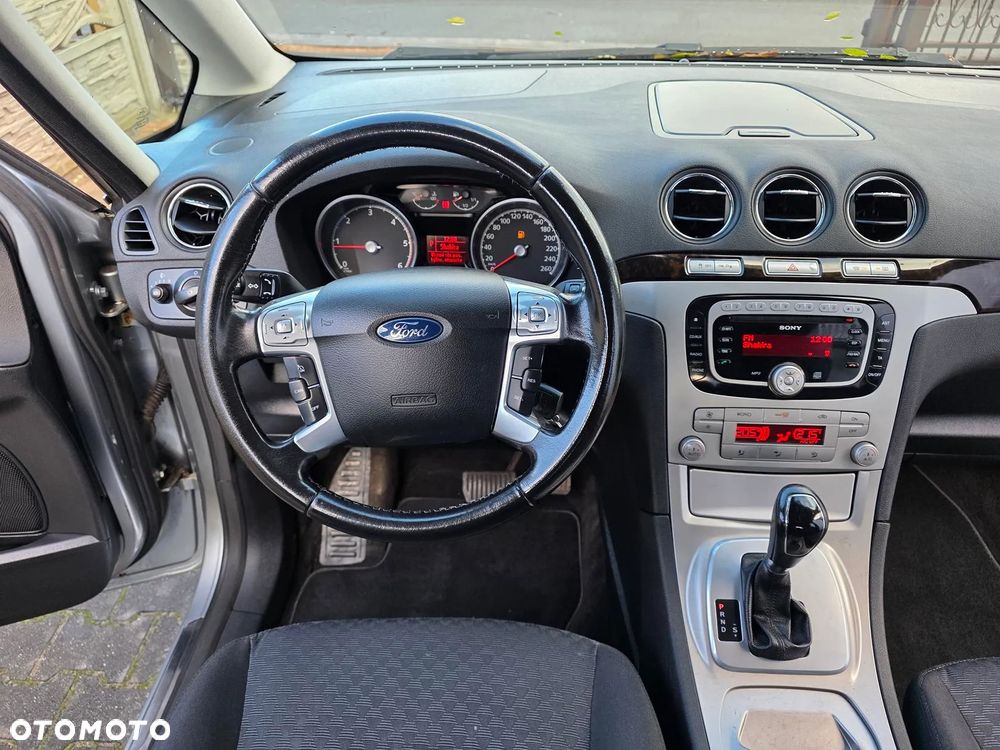 Ford Galaxy 2.0 TDCi Trend - 19